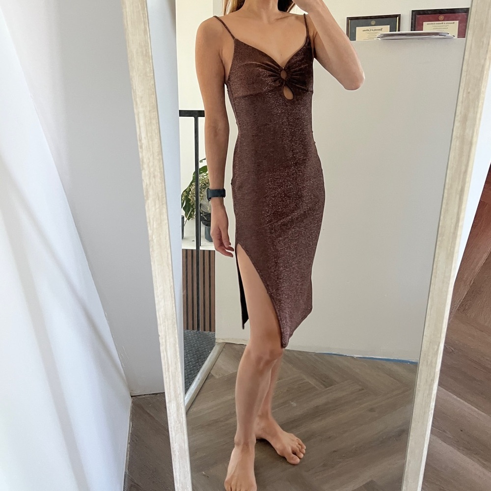 Elegant Brown Sleeveless Dress